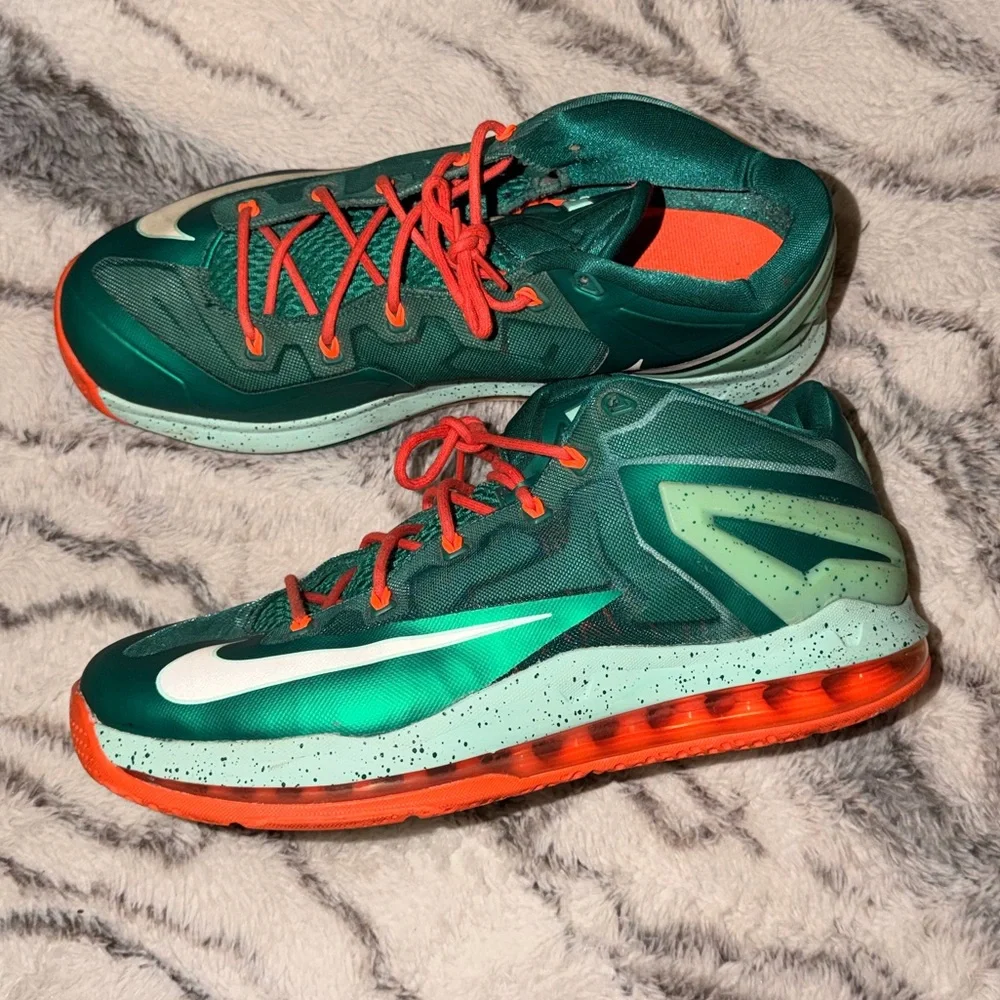 Men's Nike LeBron air max 11 low